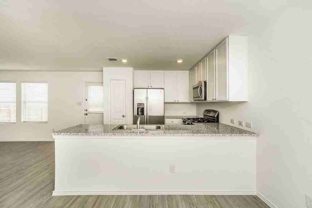 14612 Greenfield Ml - Photo 7 of 17