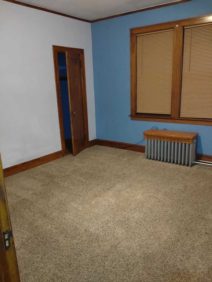 W 24th St #2 - Photo 6 of 12