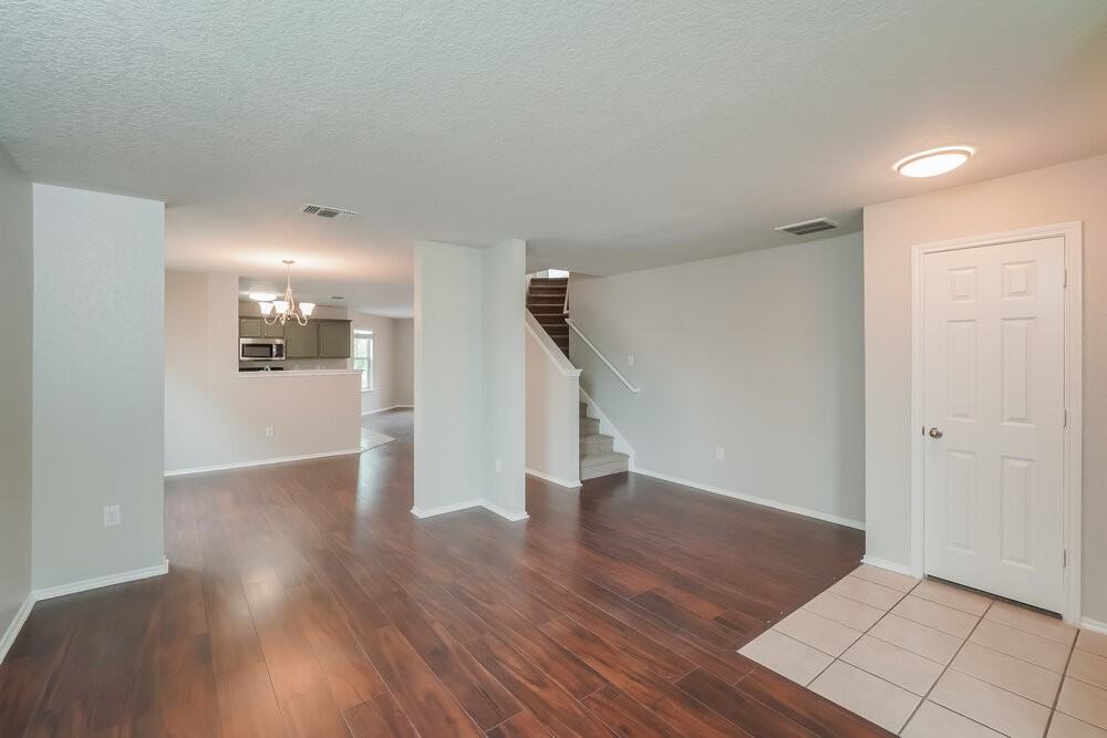 11012 Dublin Pl - Photo 6 of 17