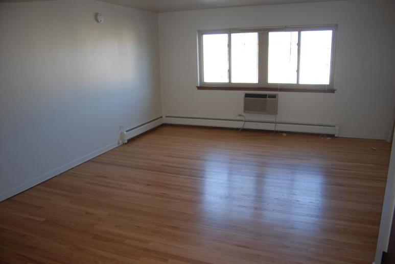 9229 Jill Ln #1E - Photo 2 of 10