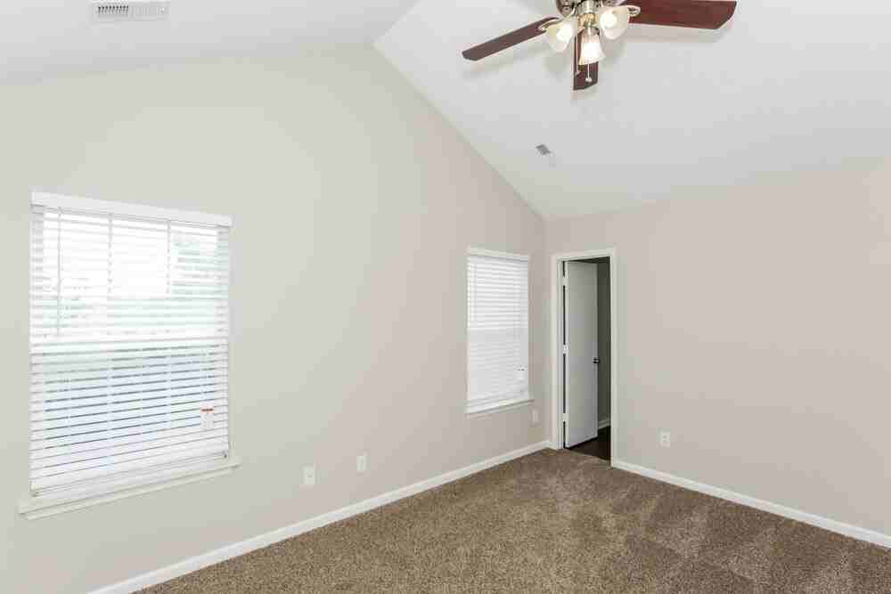 8303 Hornwood Ct - Photo 6 of 12