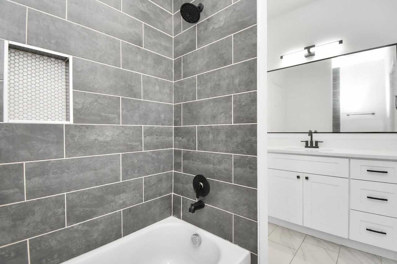 9003 Grand Prairie Drive - Photo 6 of 10