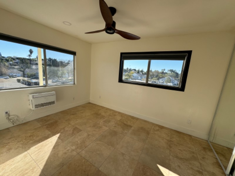 317N E Mission Rd #317 - Photo 5 of 10