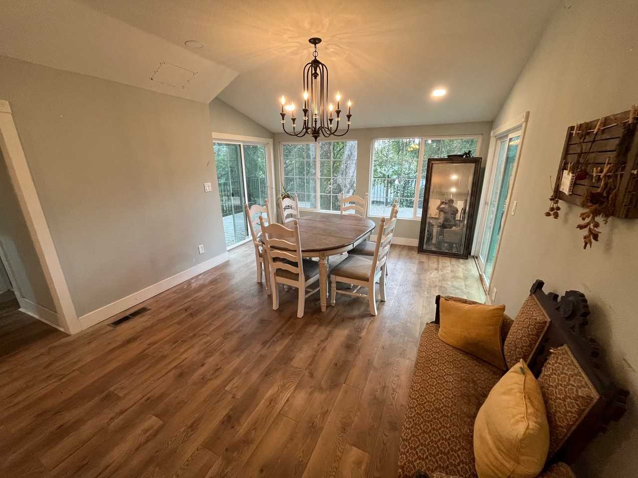 4059 Ridge St - Photo 5 of 20