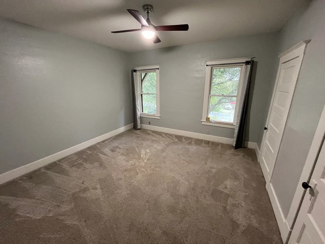 4059 Ridge St - Photo 6 of 20