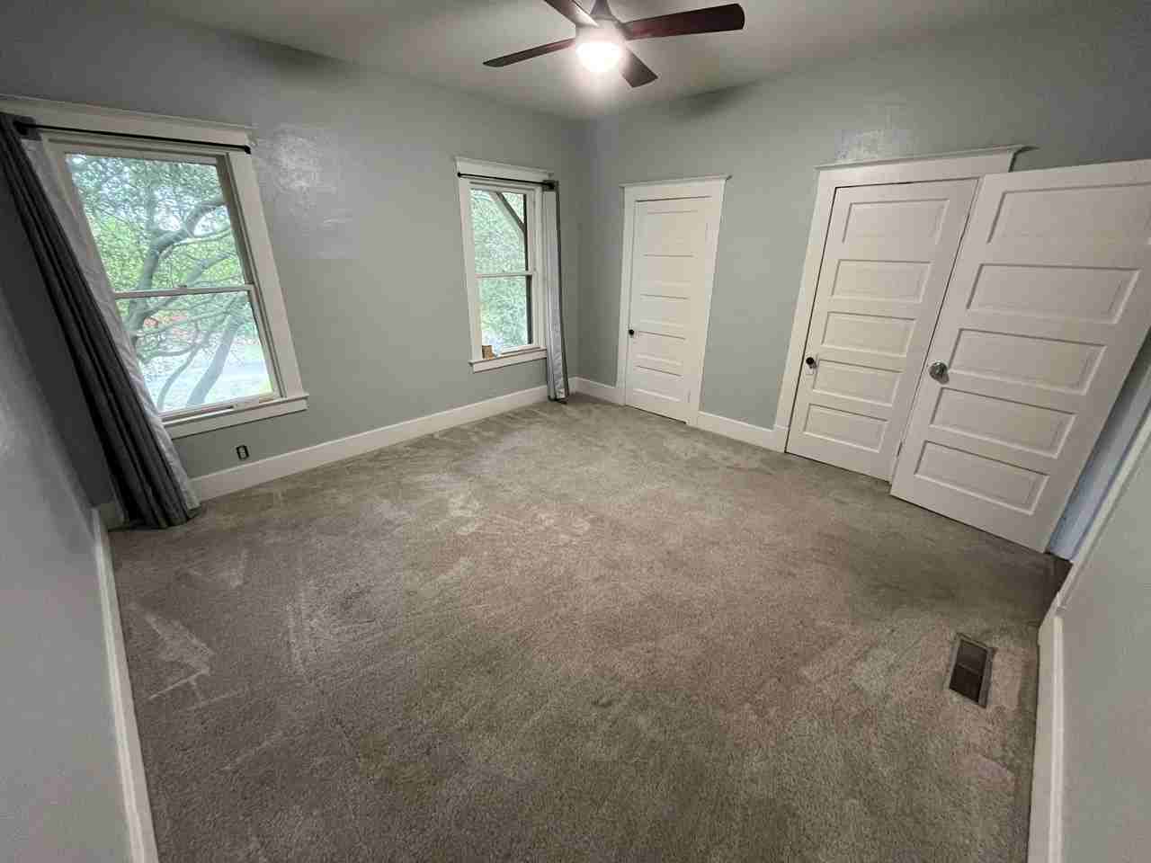 4059 Ridge St - Photo 7 of 20