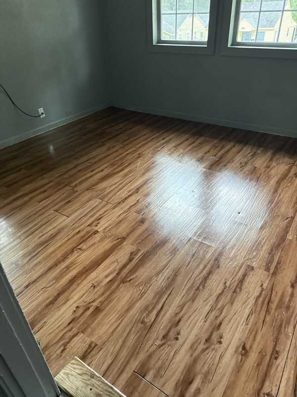 1346 Summers St - Photo 3 of 6