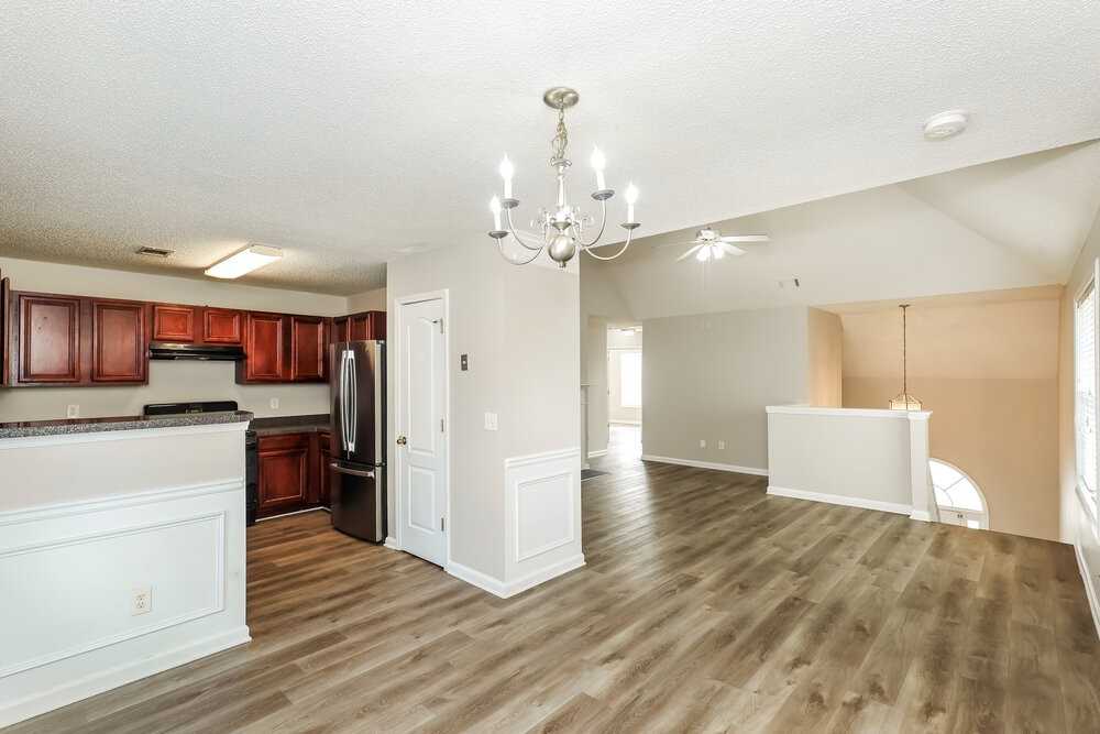 1906 Dalton Way - Photo 6 of 17