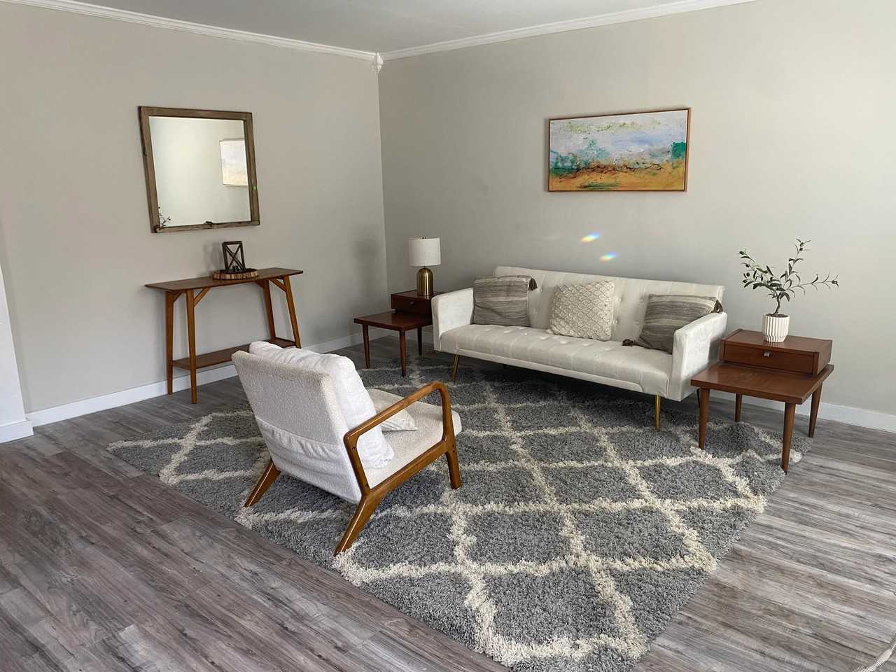 112 N Commerce St #2 - Photo 2 of 10