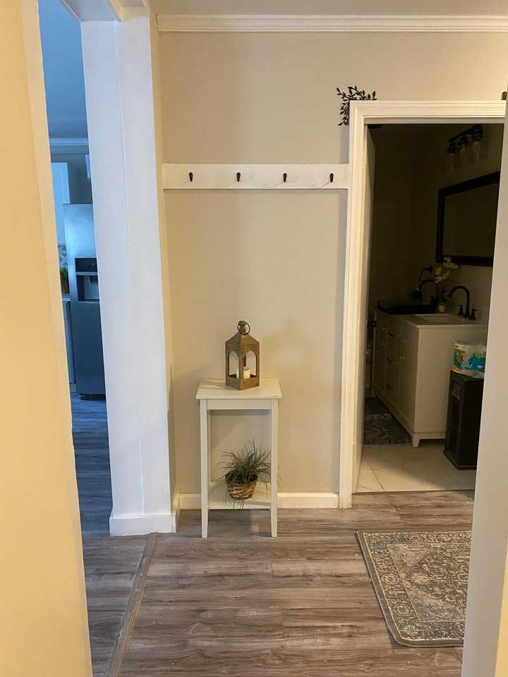 112 N Commerce St #2 - Photo 4 of 10