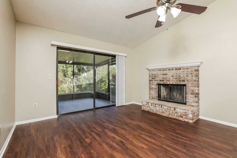 806 E Charing Cross Cir - Photo 6 of 16