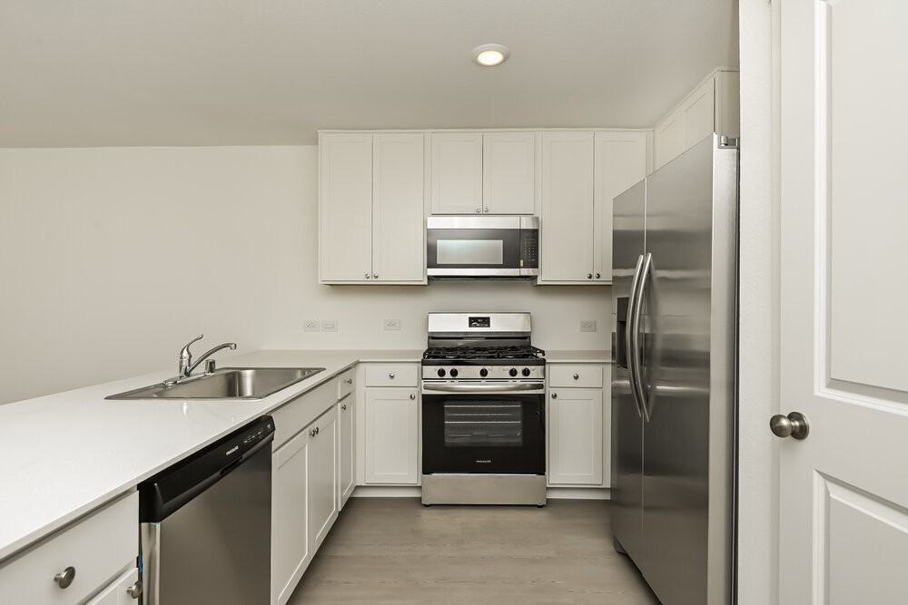 1644 Limpkin Dr - Photo 5 of 16