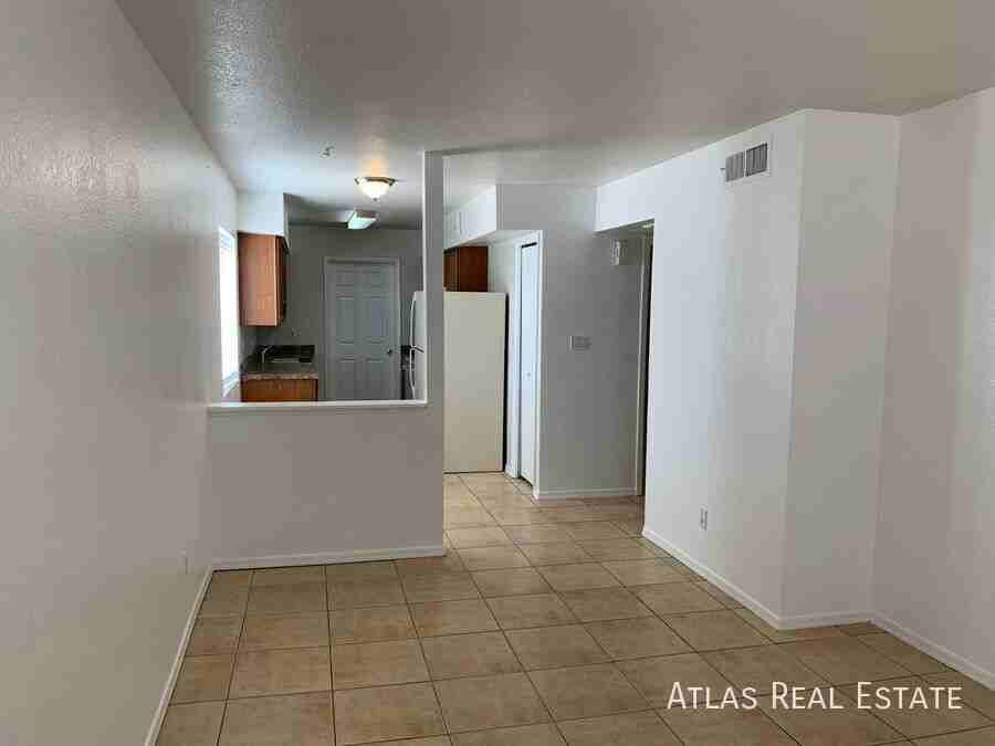 128 W Inglewood St #3 - Photo 6 of 14