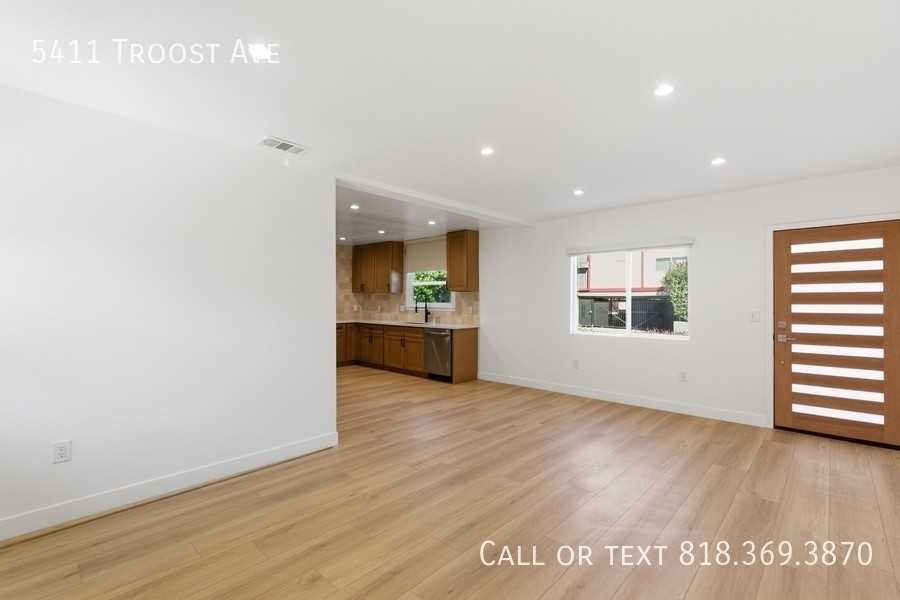 5411 Troost Ave - Photo 3 of 18