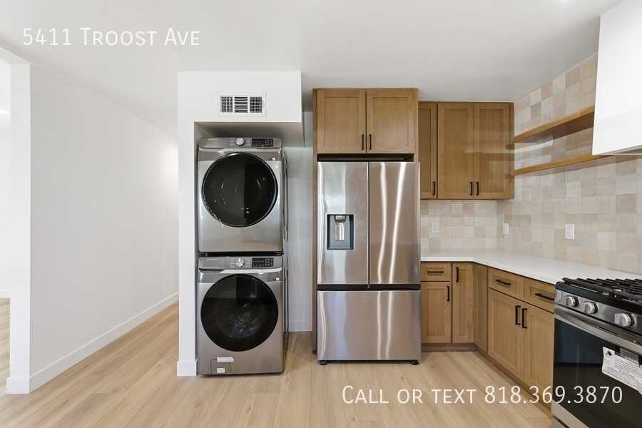 5411 Troost Ave - Photo 6 of 18