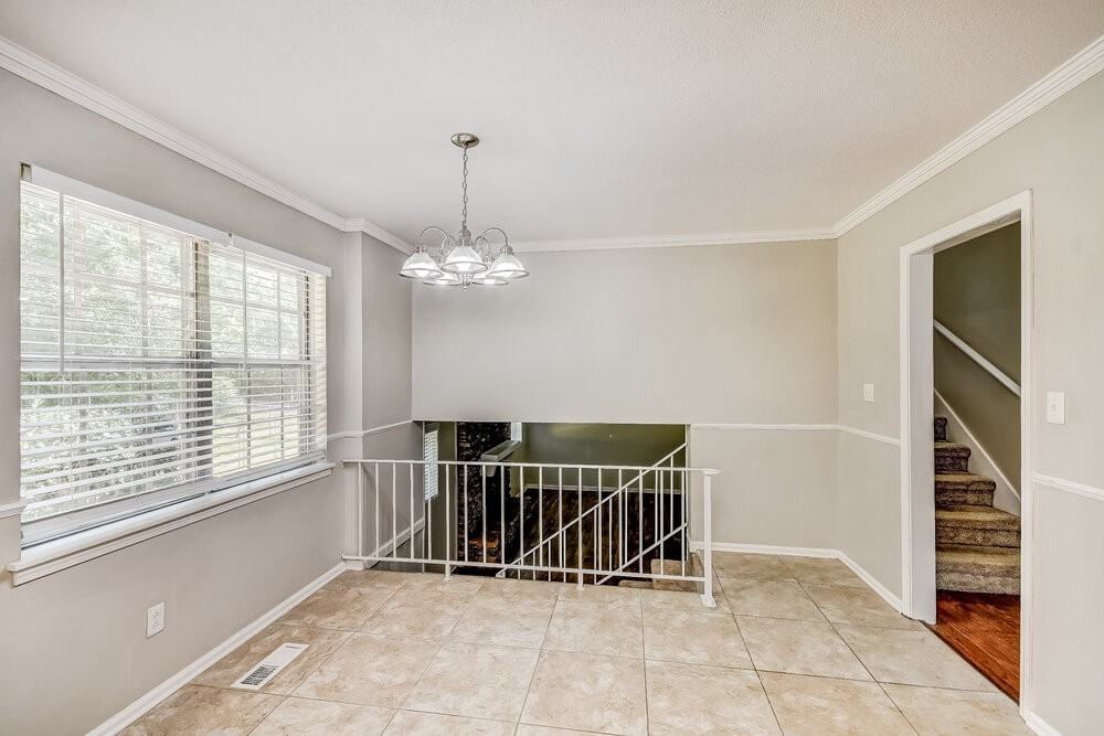 1760 Sonia Dr - Photo 7 of 25