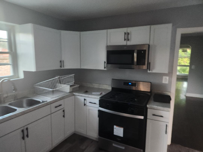 5078 W Adams St 1st Fl #1 - Photo 5 of 7