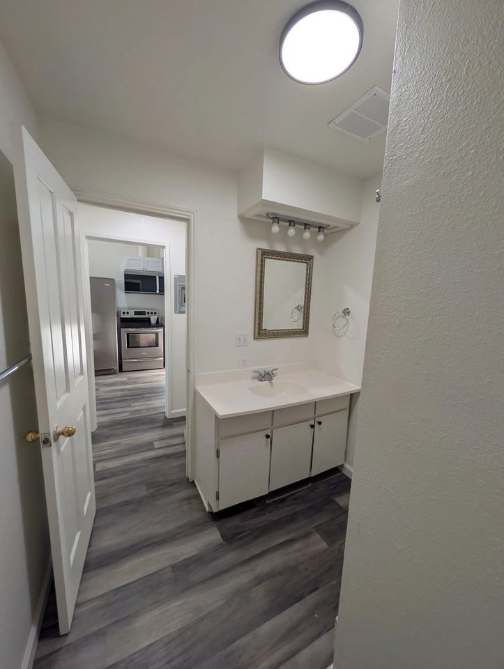 1383 E Clayton Ave - Photo 4 of 14