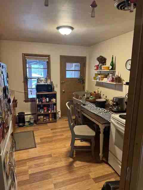 3319 Harvey St #3319E - Photo 3 of 16