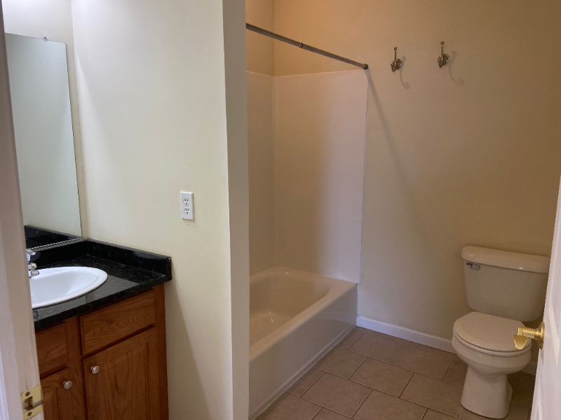 1010 6th St - Photo 5 of 13