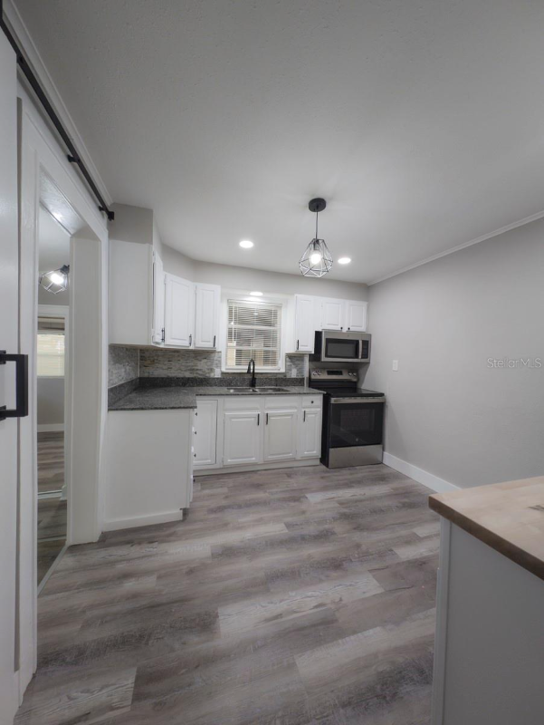 1579 S Washington Ave - Photo 4 of 5