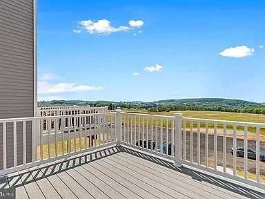 321 Avon Dr - Photo 6 of 13