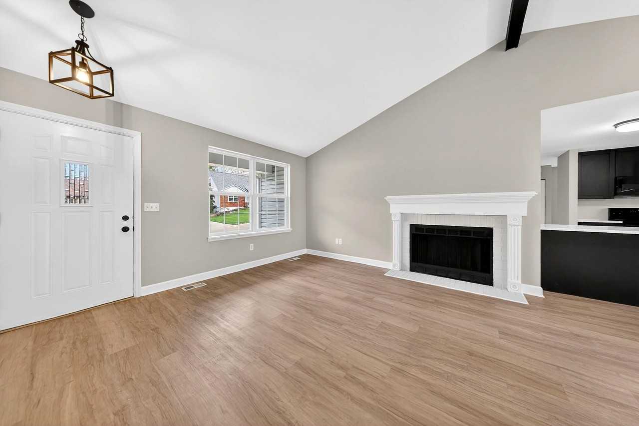 1309 Whispering Ridge Ln - Photo 2 of 26