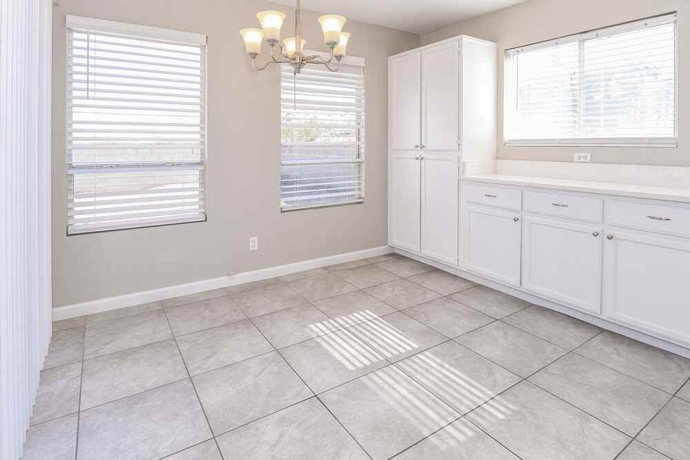 3432 Shonna Way - Photo 5 of 16