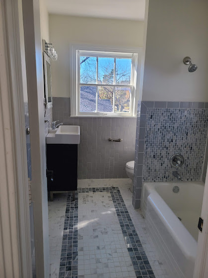 703 College St #703 - Photo 2 of 5