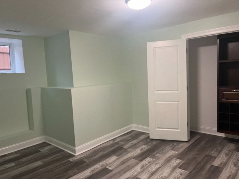 5142 S Blackstone Ave - Photo 3 of 6