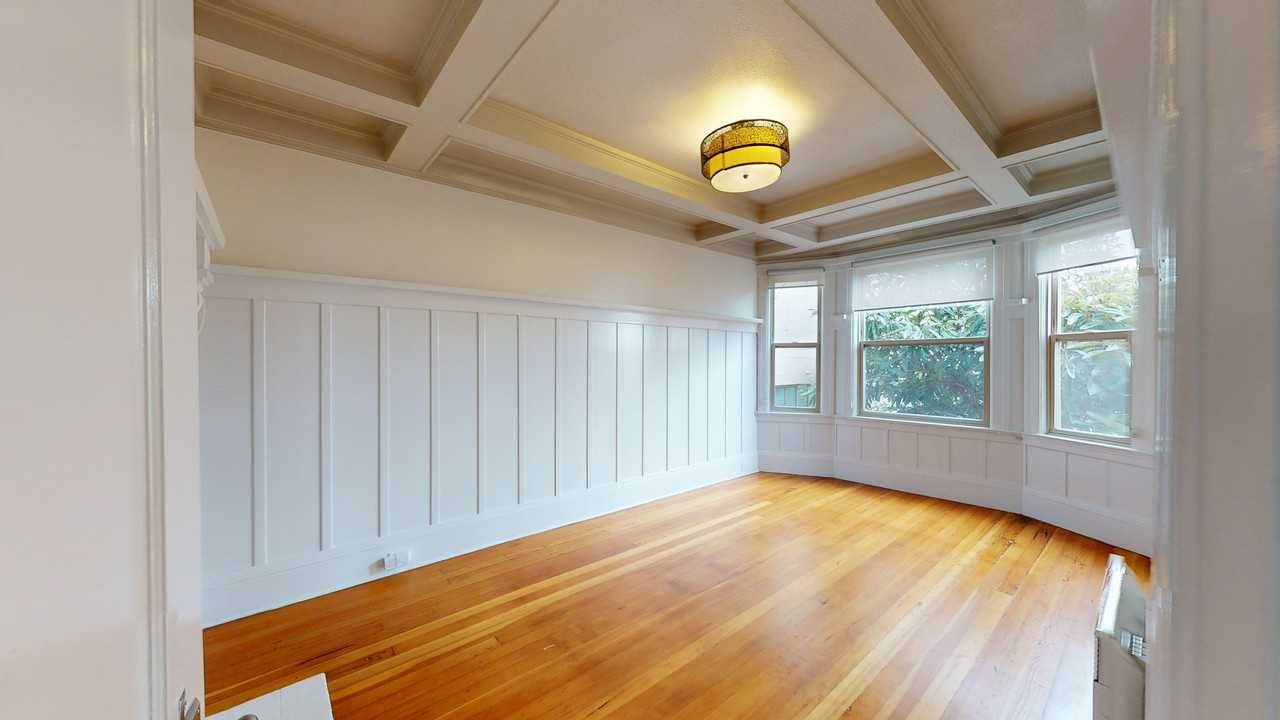 1030 Sacramento St - Photo 7 of 41