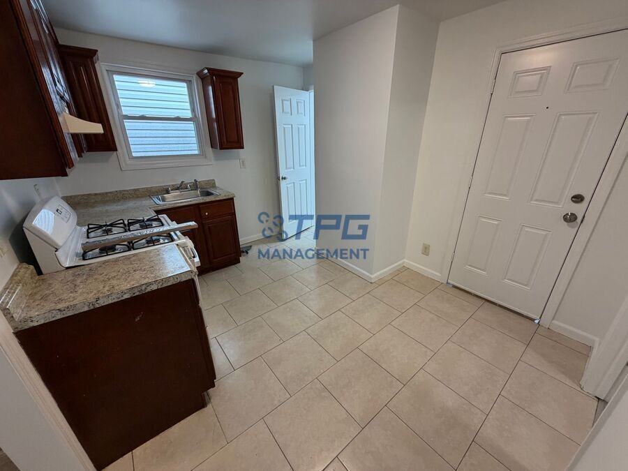 792 S 15th St #2 - Photo 5 of 11