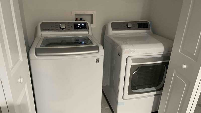 2906 E 15th Ave #2 - Photo 3 of 19