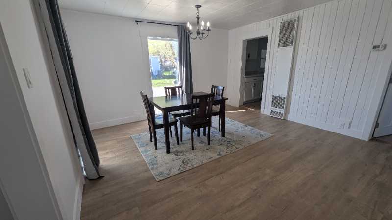 500 S 11th St - Photo 5 of 10