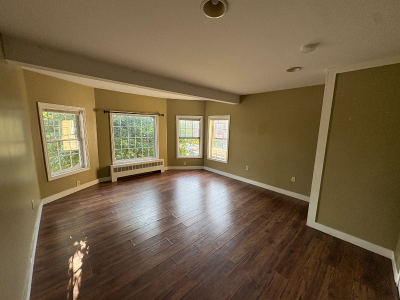 57 Winchester St - Photo 3 of 37