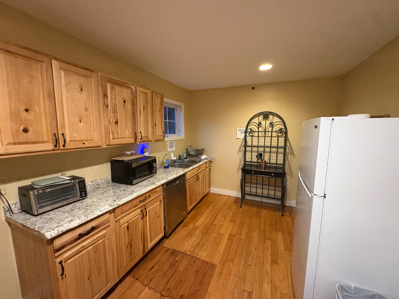 57 Winchester St - Photo 4 of 37