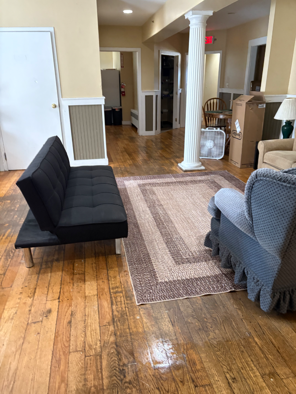 57 Winchester St - Photo 6 of 37