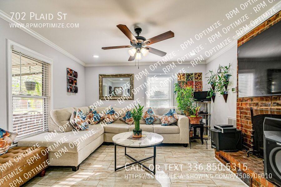 702 Plaid St - Photo 2 of 24