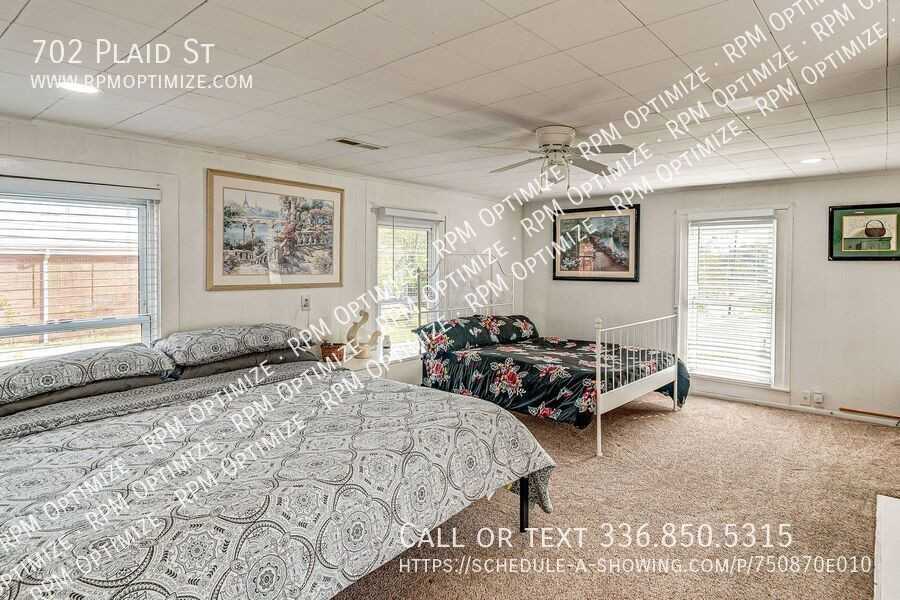 702 Plaid St - Photo 7 of 24