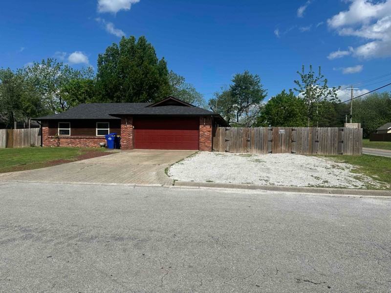 1815 S K St - Photo 2 of 15