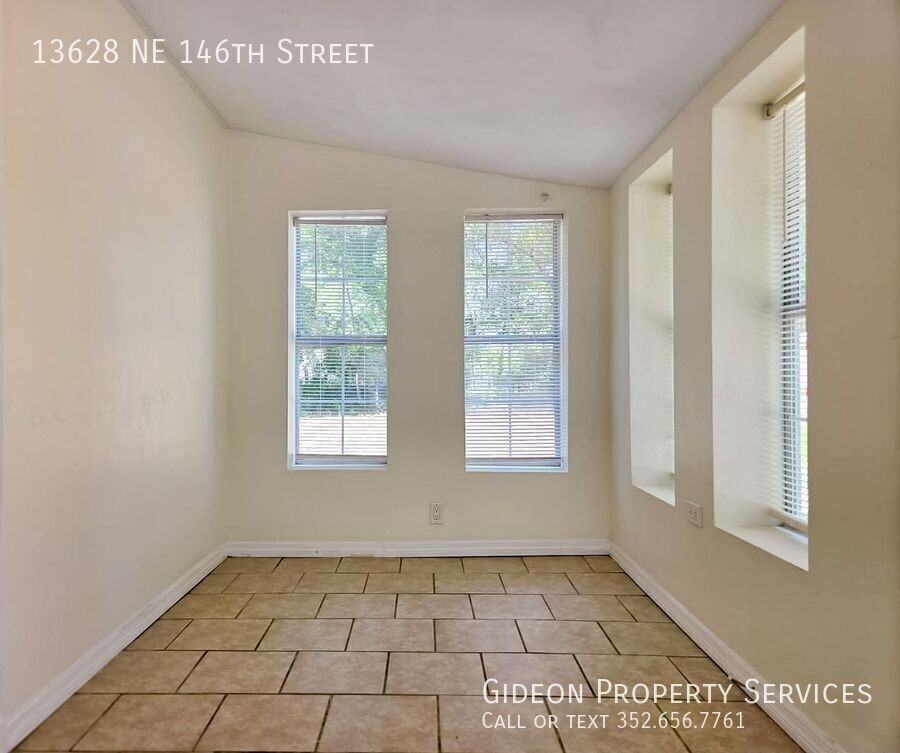 13628 Ne 146th St - Photo 5 of 25