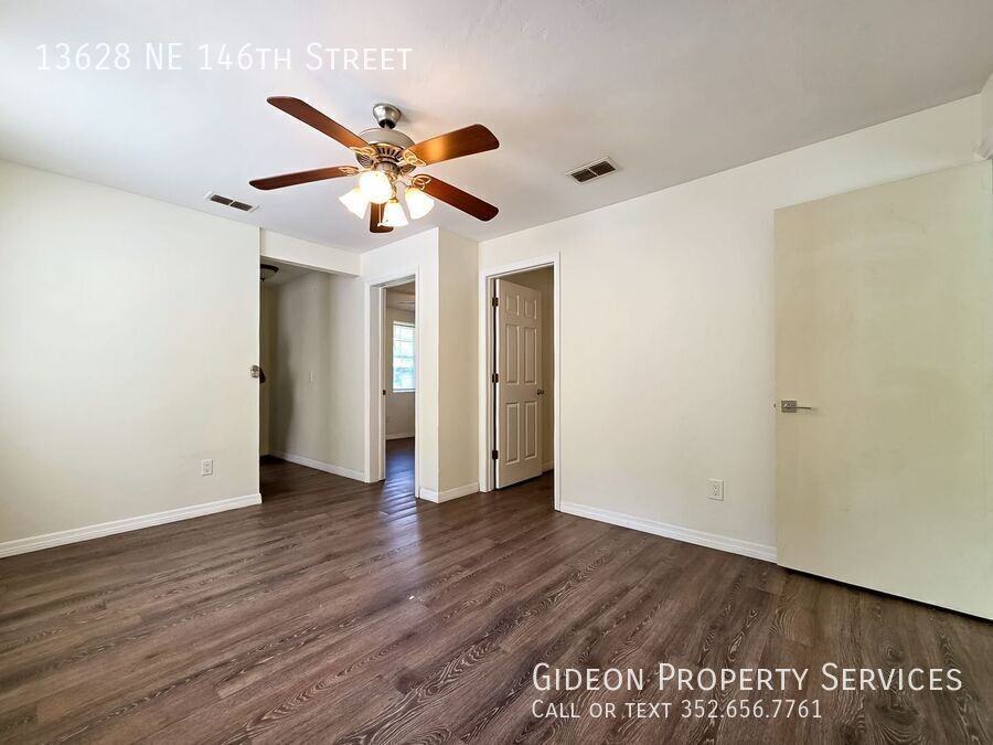 13628 Ne 146th St - Photo 7 of 25