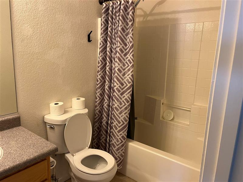 10486 S Typhoon Ave - Photo 5 of 10