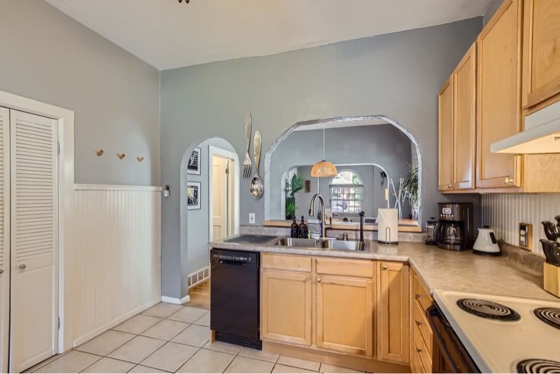 3546 N Humboldt St - Photo 7 of 20