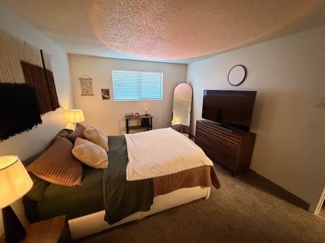 906 S 42nd Ave #G - Photo 2 of 13