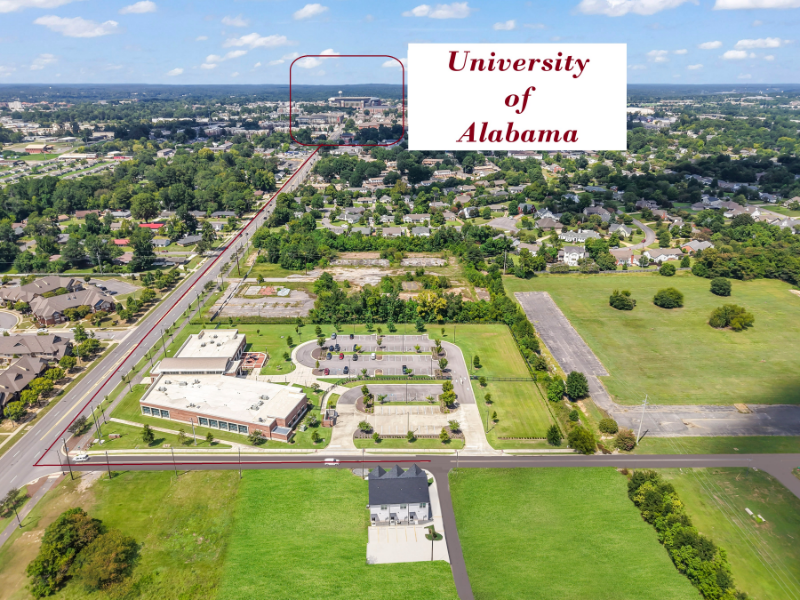 901 27th St #A - Photo 3 of 31