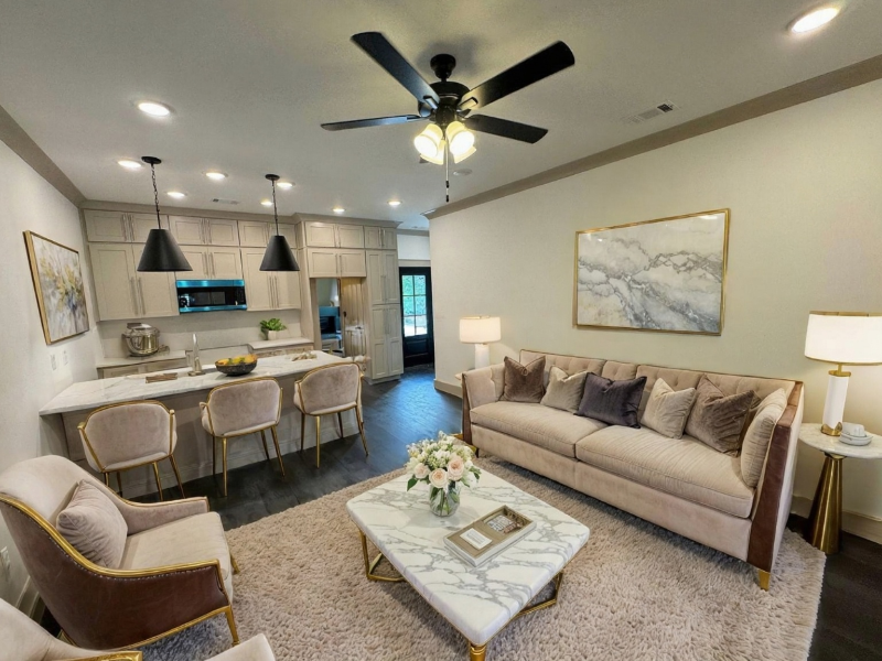 901 27th St #A - Photo 5 of 31