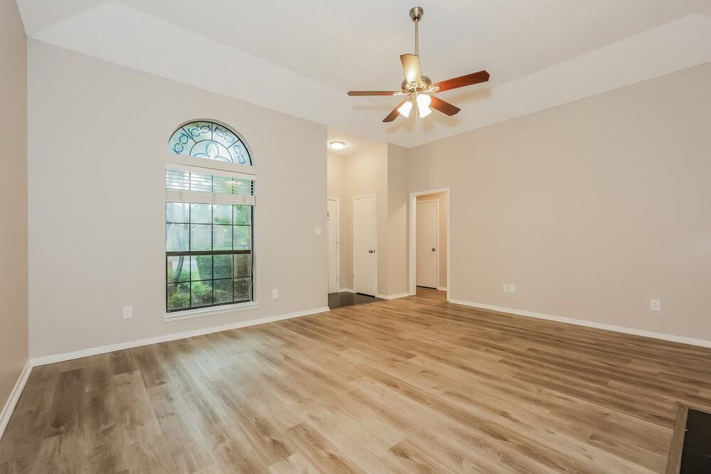 508 Pleasant Valley Dr - Photo 3 of 16