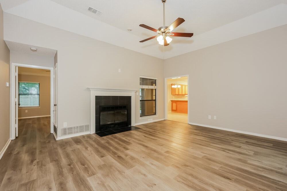 508 Pleasant Valley Dr - Photo 4 of 16