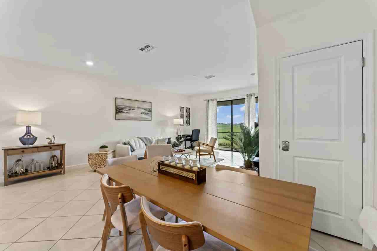 15263 Sunny Day Dr - Photo 3 of 18